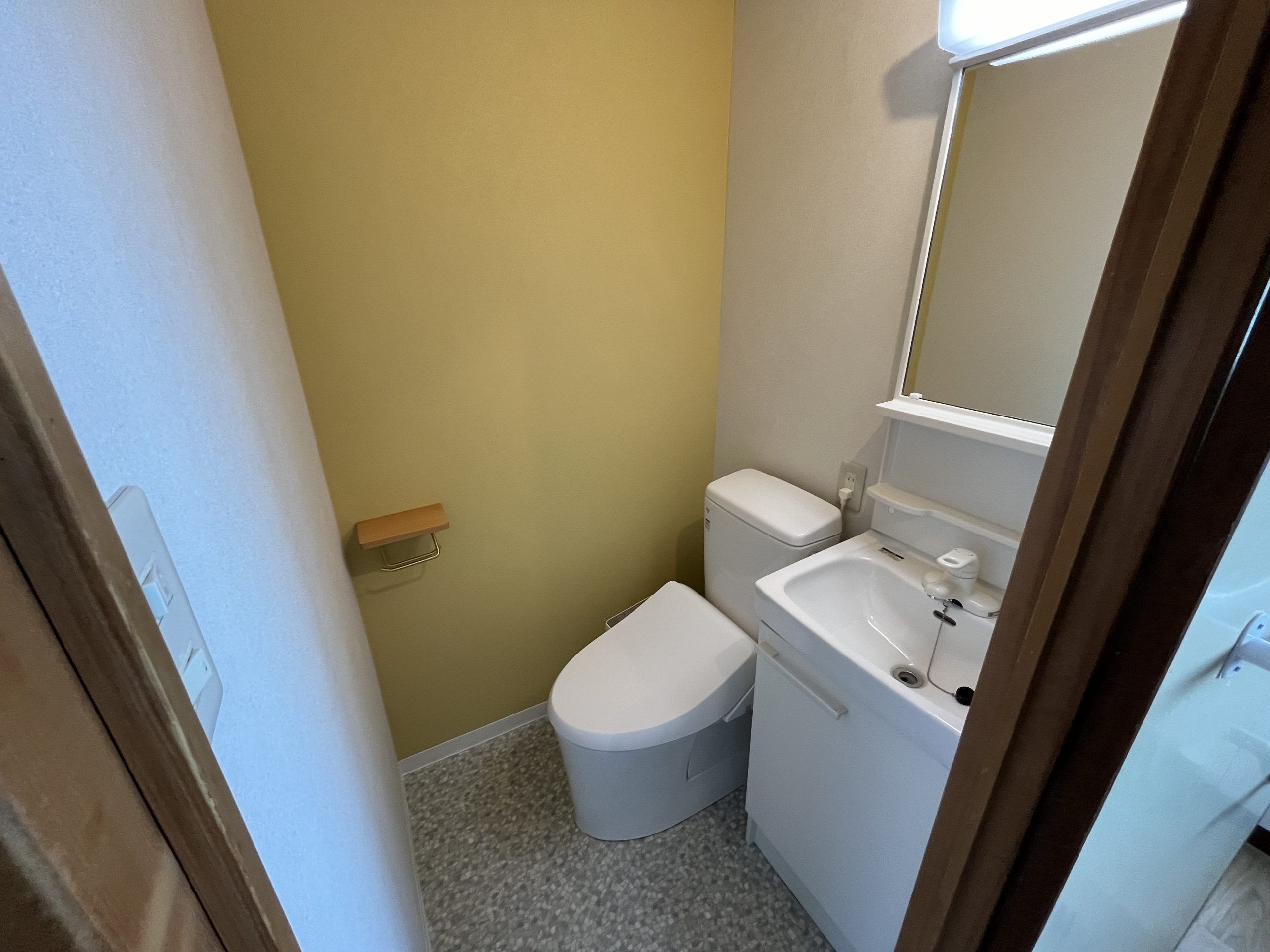 京都市右京区にてリフォーム工事・原状回復工事・インテリアデザイン。