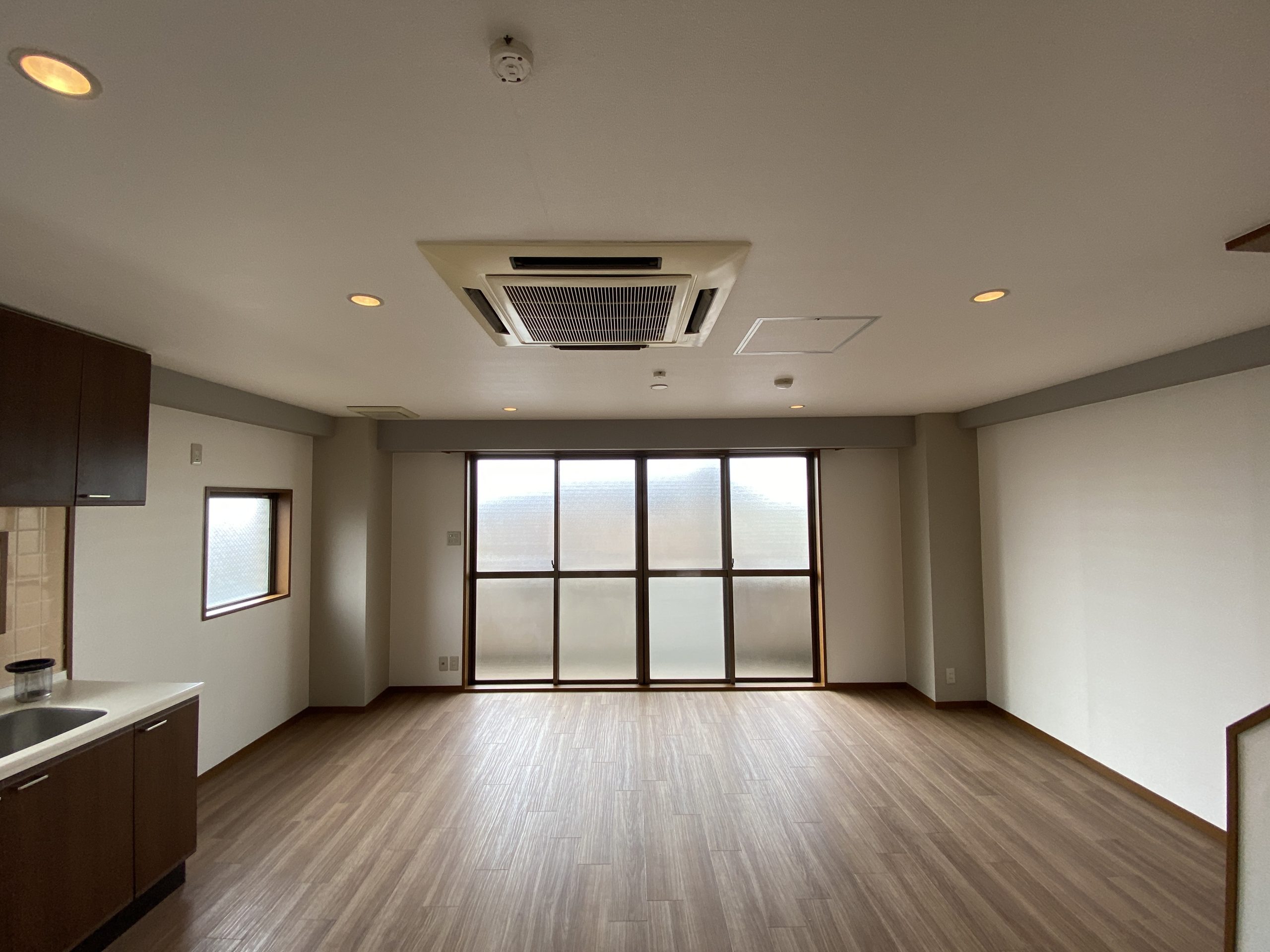 【京都市西京区の賃貸マンションにてリフォーム・原状回復工事・空室ハウスクリーニング】